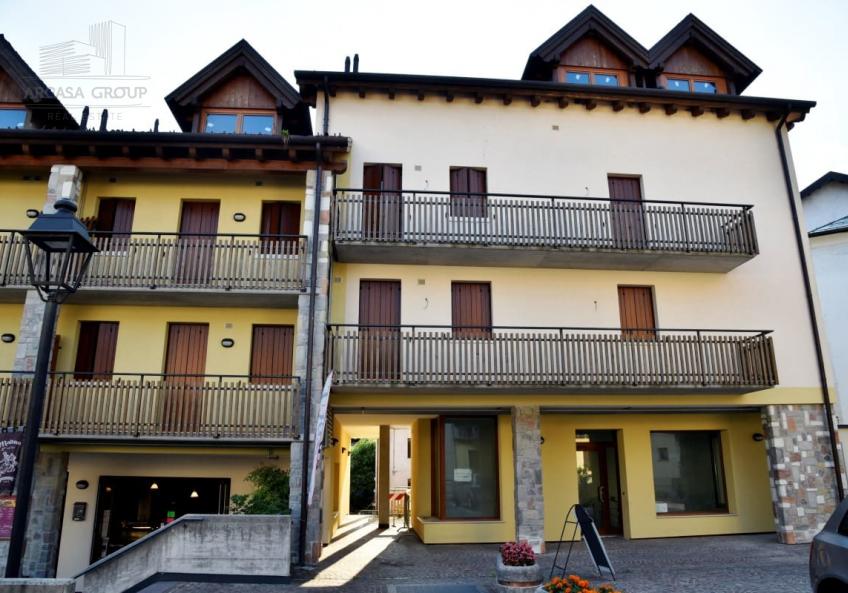 Апартаменты у озера Барчис в Италии