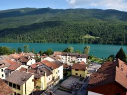 Недвижимость в Италии, озеро Барчис